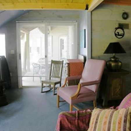 Oliver Lodge Meredith Exterior foto